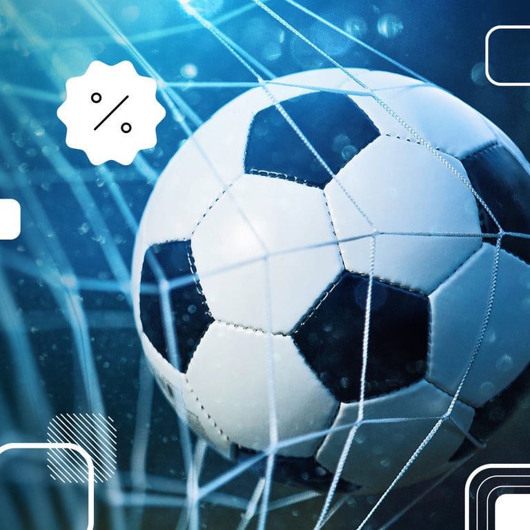 imagem de uma bola de futebol em campo com ilustração a descontos em referencia à BF e Copa 2022